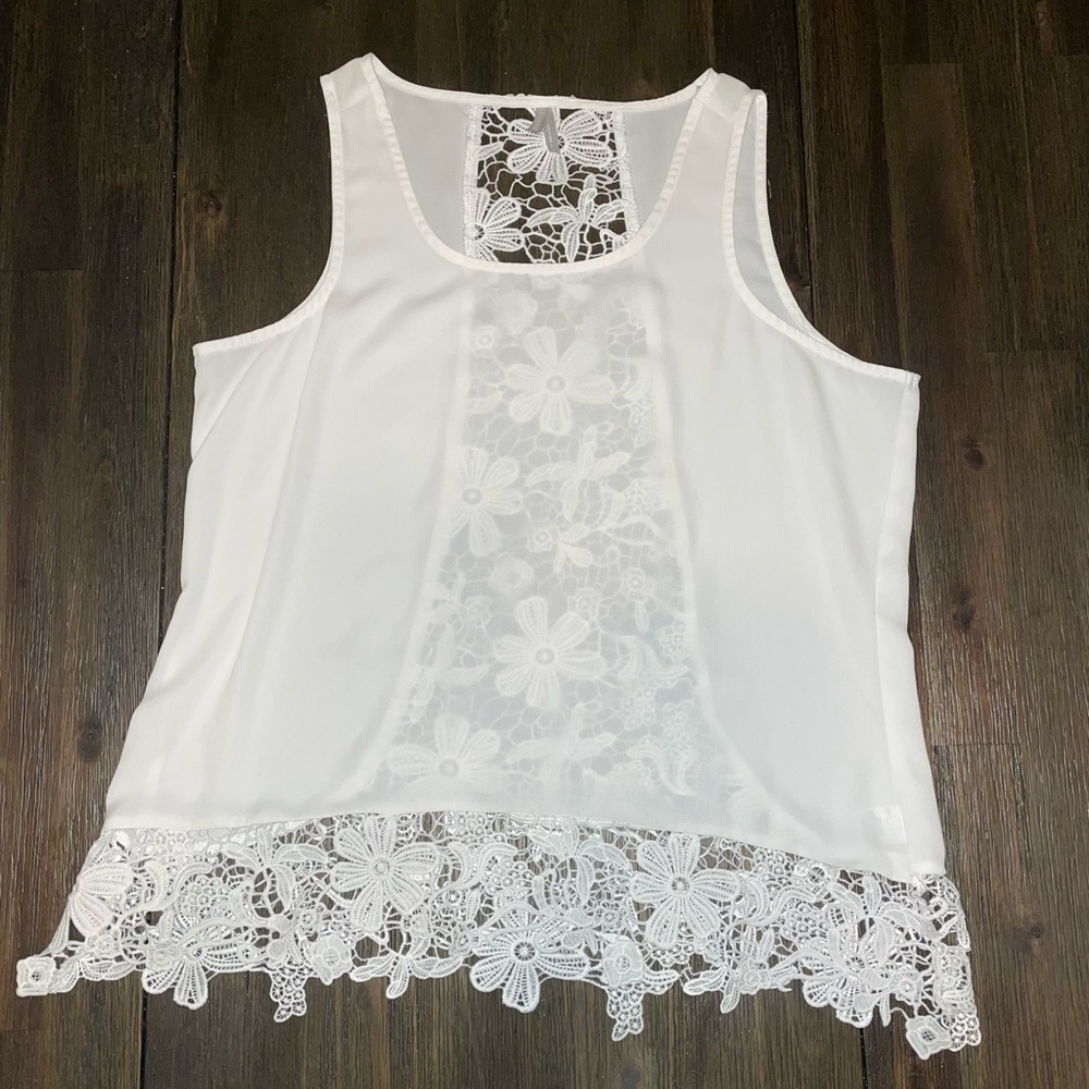 White vanity boho top
